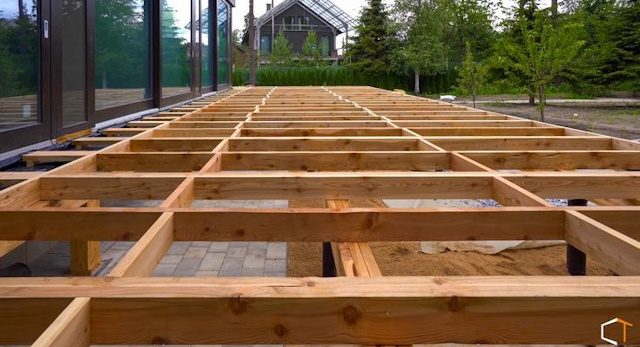 Деревянный каркас террасы